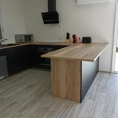 Maison Proche Centre Holiday home *